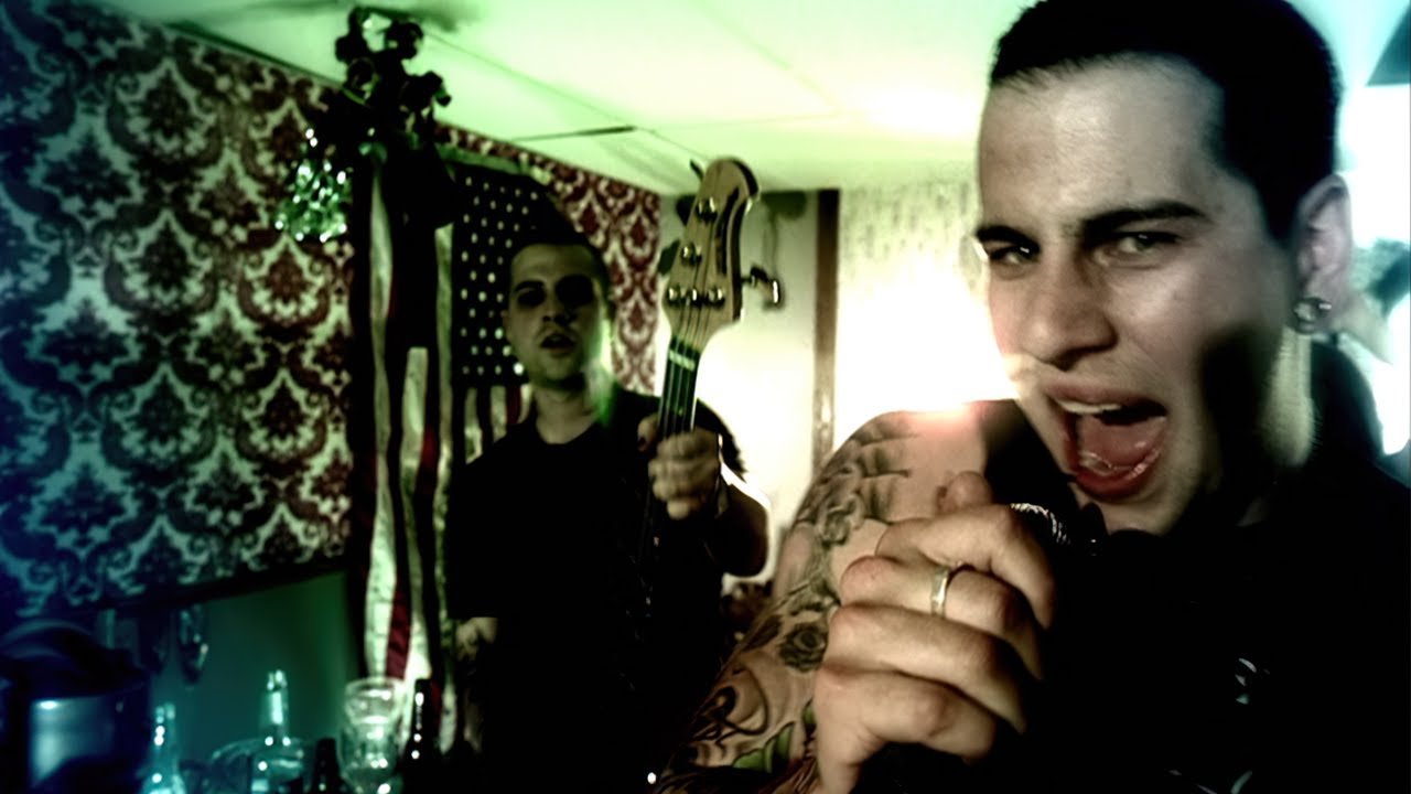 Avenged Sevenfold – Bat Country [Official Music Video]